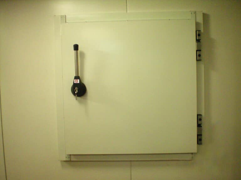 Metaflex MAK Swing Hatch Freezer
