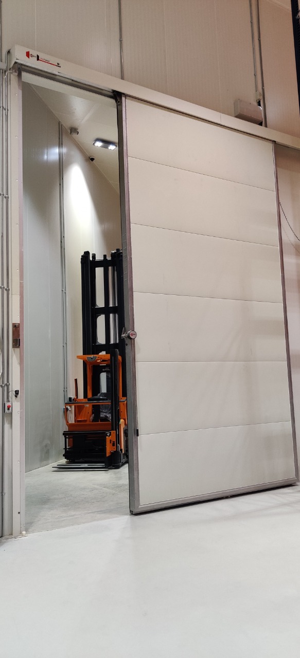 Metaflex MAK Blast Freezer