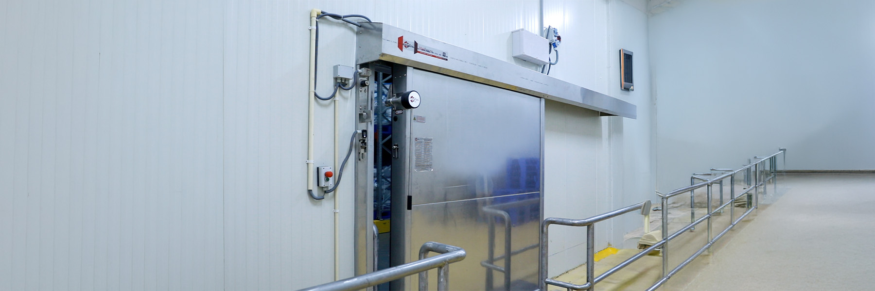 Automatic Sliding Doors That Help Reduce Energy Loss